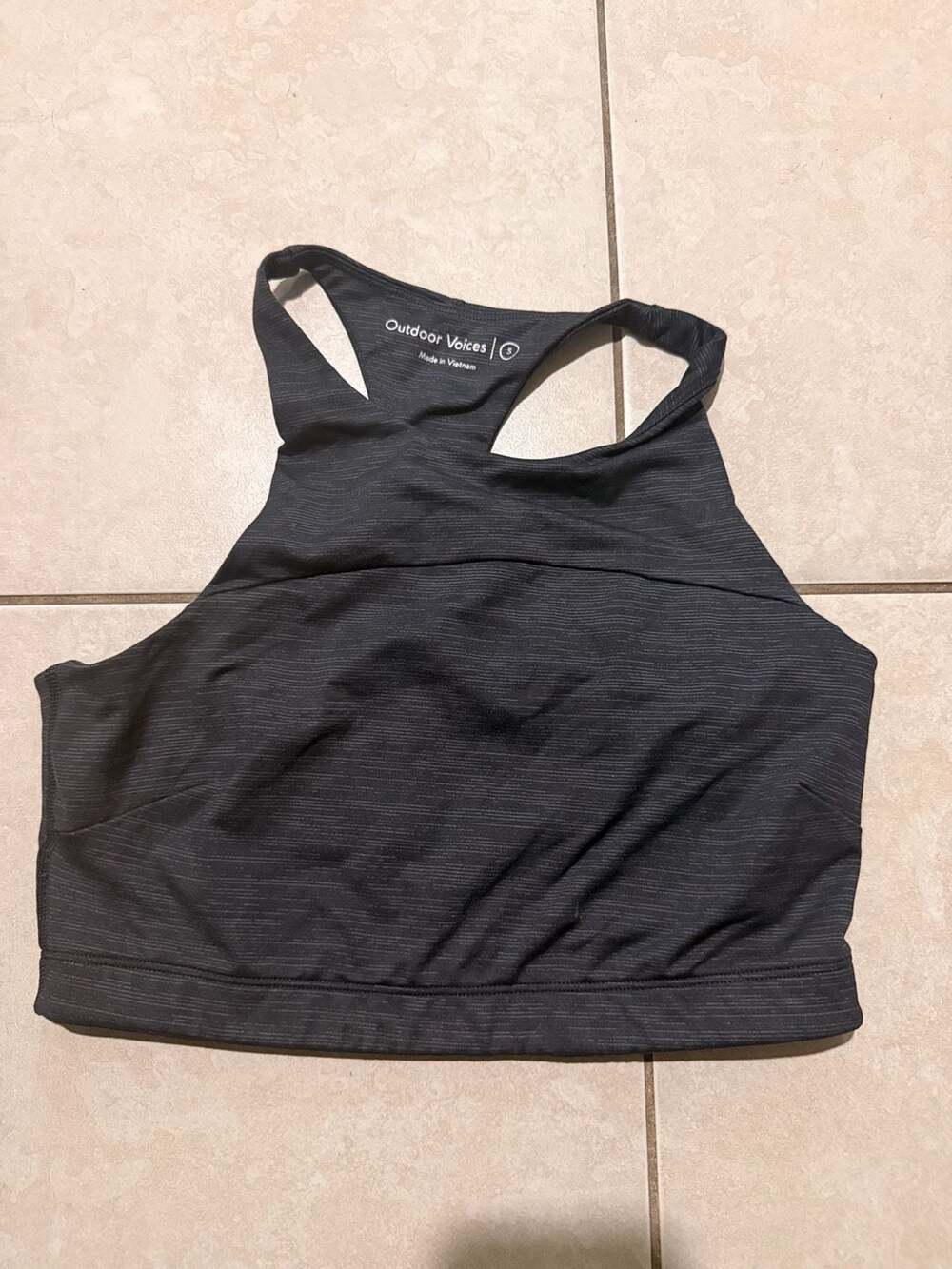 Outdoor Voices TechSweat Crop Top Racerback Sports Bra in Charcoal Gray, Size Sm